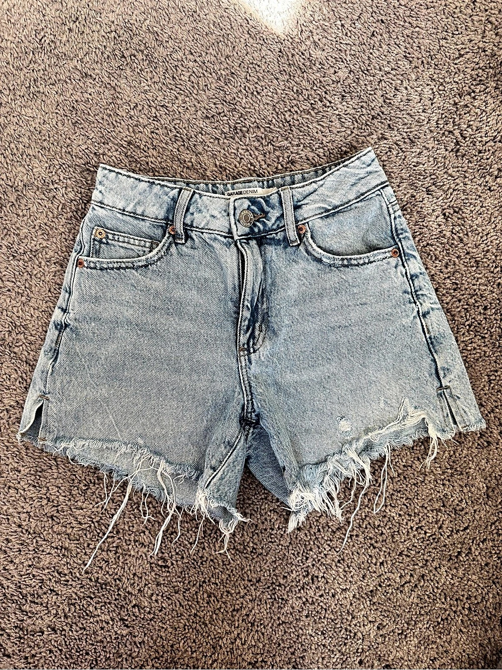 Garage Short Vintage/Vintage Cut-Off Denim Jean Shorts Size 00